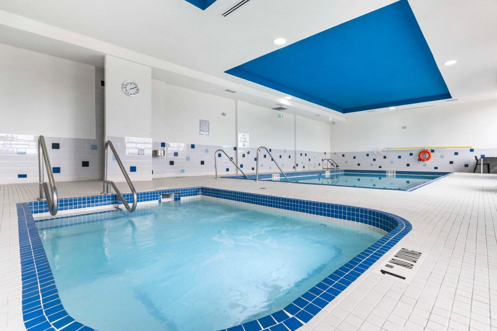 Best Western Premier Route 97 Vernon Eksteriør bilde