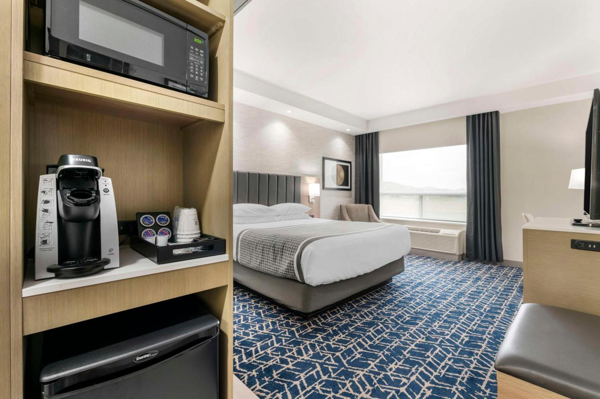 Best Western Premier Route 97 Vernon Eksteriør bilde