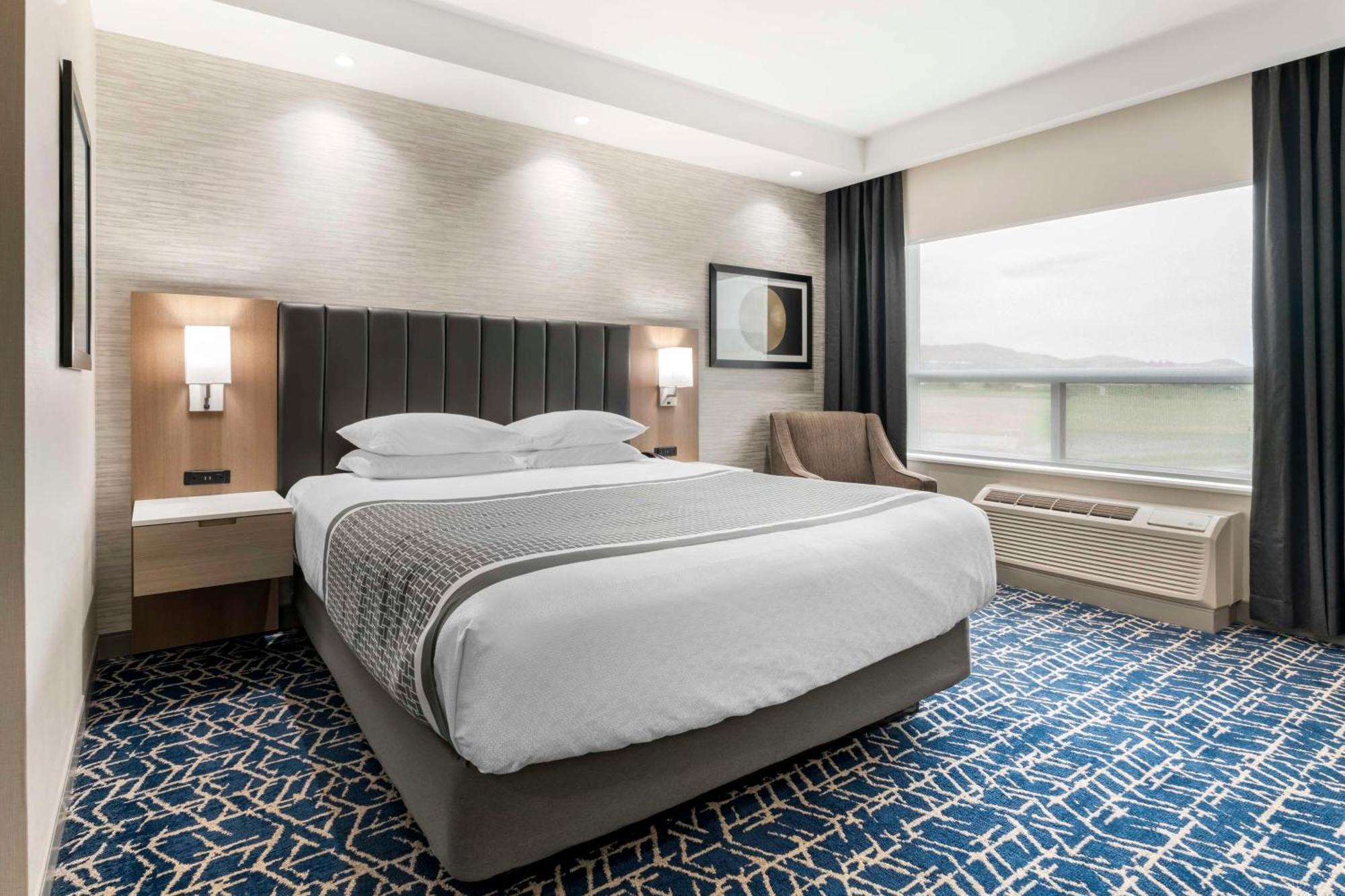 Best Western Premier Route 97 Vernon Eksteriør bilde